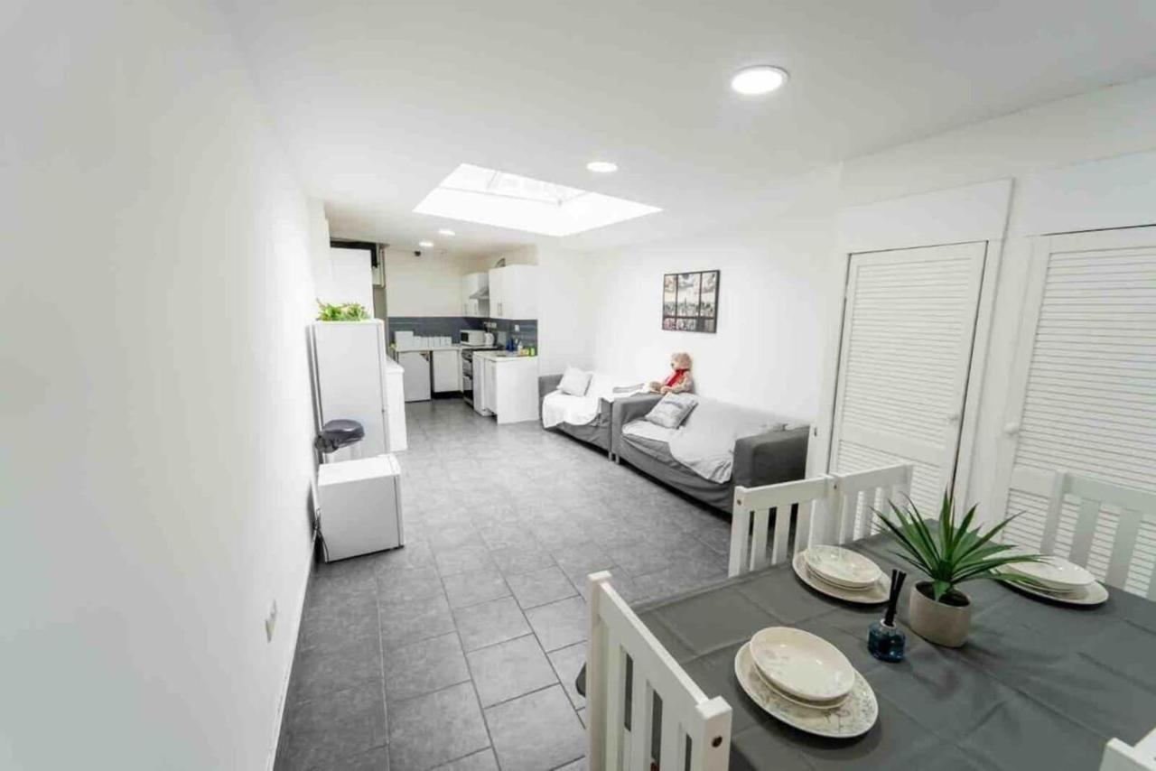 Studio Close To Selly Oak Train Station برمنغهام المظهر الخارجي الصورة